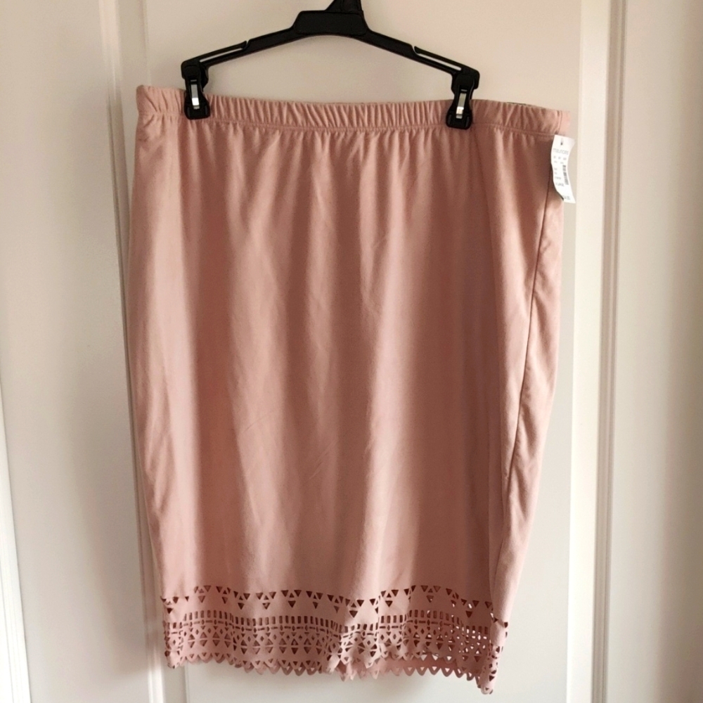 Maurices Blush Pencil Skirt with Lace Detail NWT